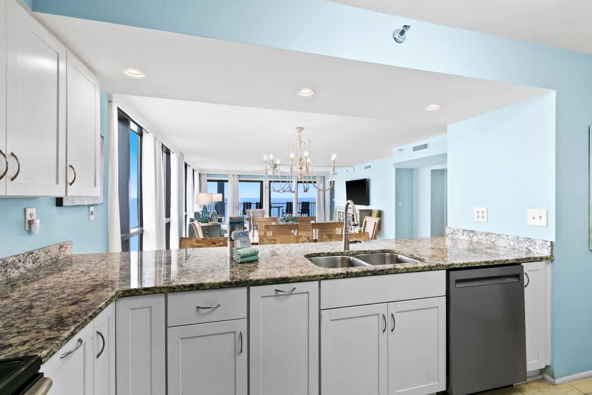 Emerald Towers 1101 26