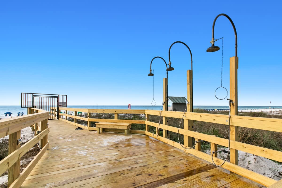 Emerald Towers 1101 34