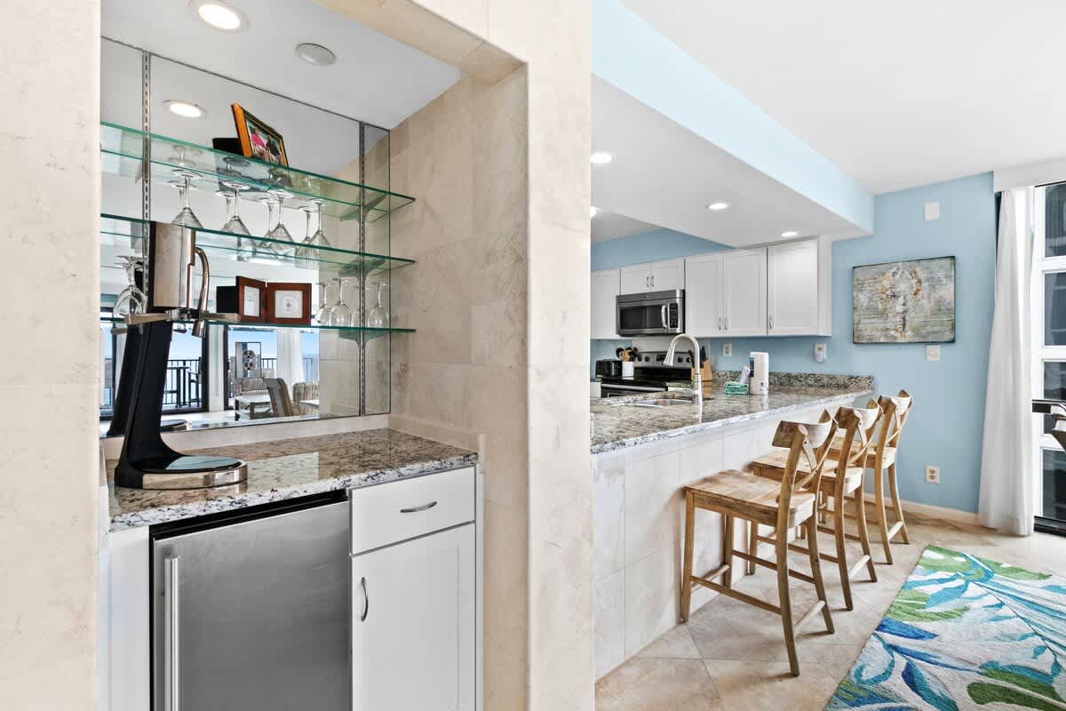 Emerald Towers 1101 11