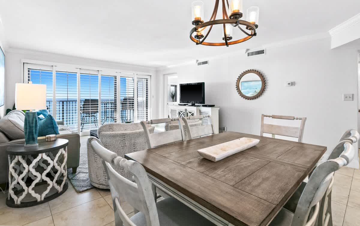 Emerald Towers 1103 11