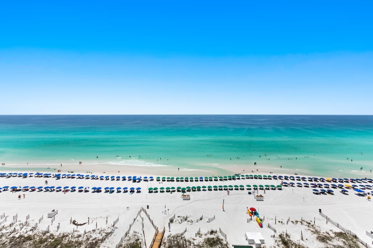 Emerald Towers 1202 34