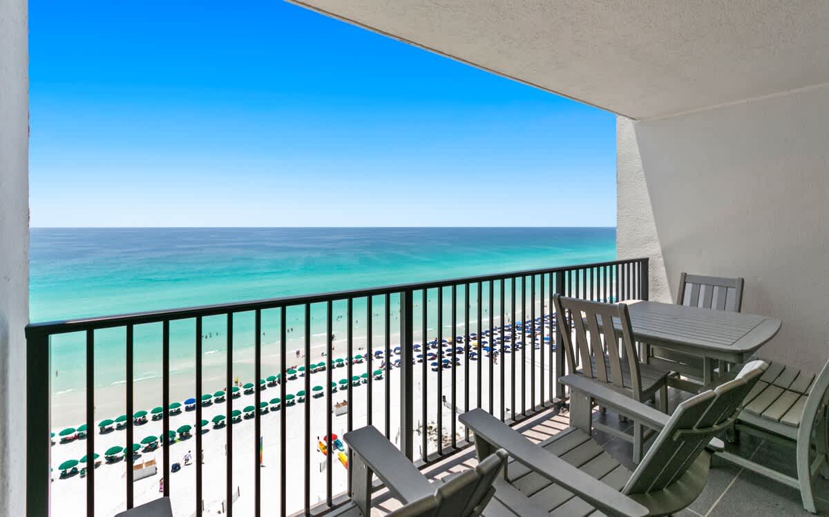 Emerald Towers 1202 33