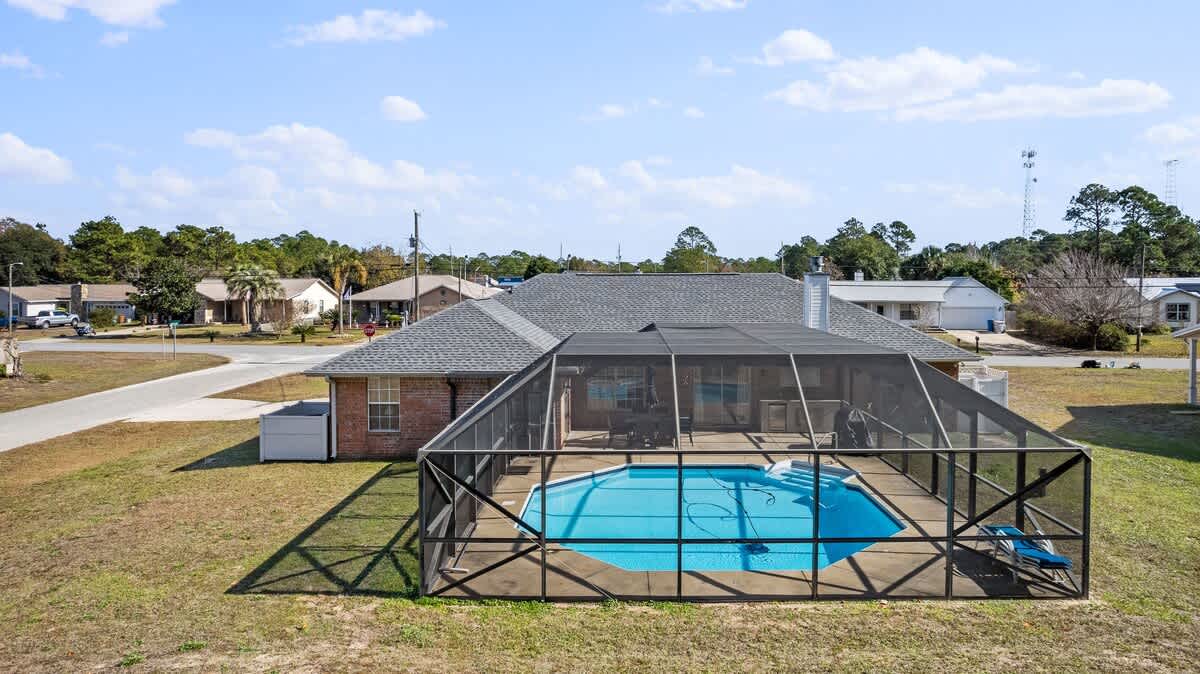 Hidden Jewel WITH A POOL | Photo 36