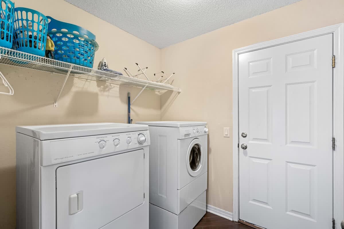 Hidden Jewel WITH A POOL | Photo 30