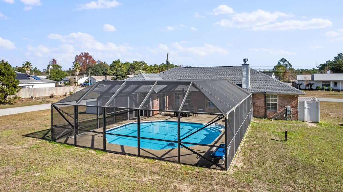 Hidden Jewel WITH A POOL | Photo 35