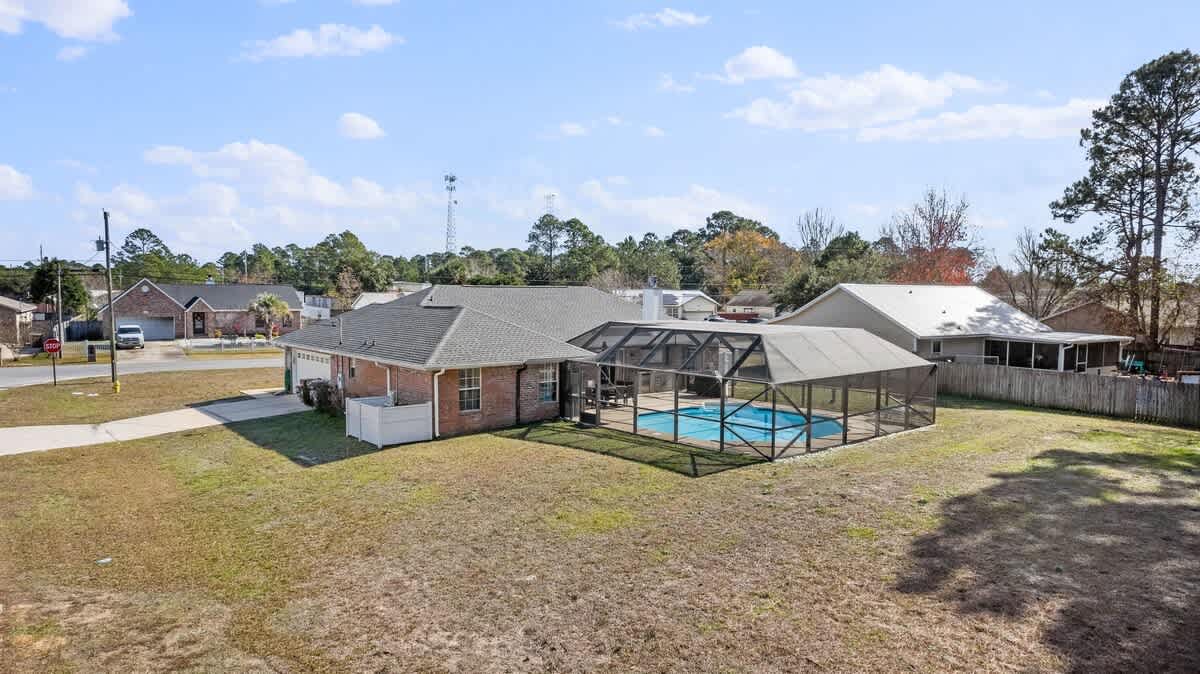 Hidden Jewel WITH A POOL | Photo 41