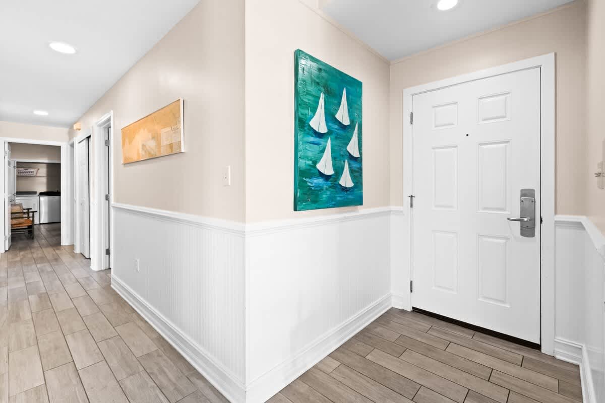 Huntington By the Sea 501 20