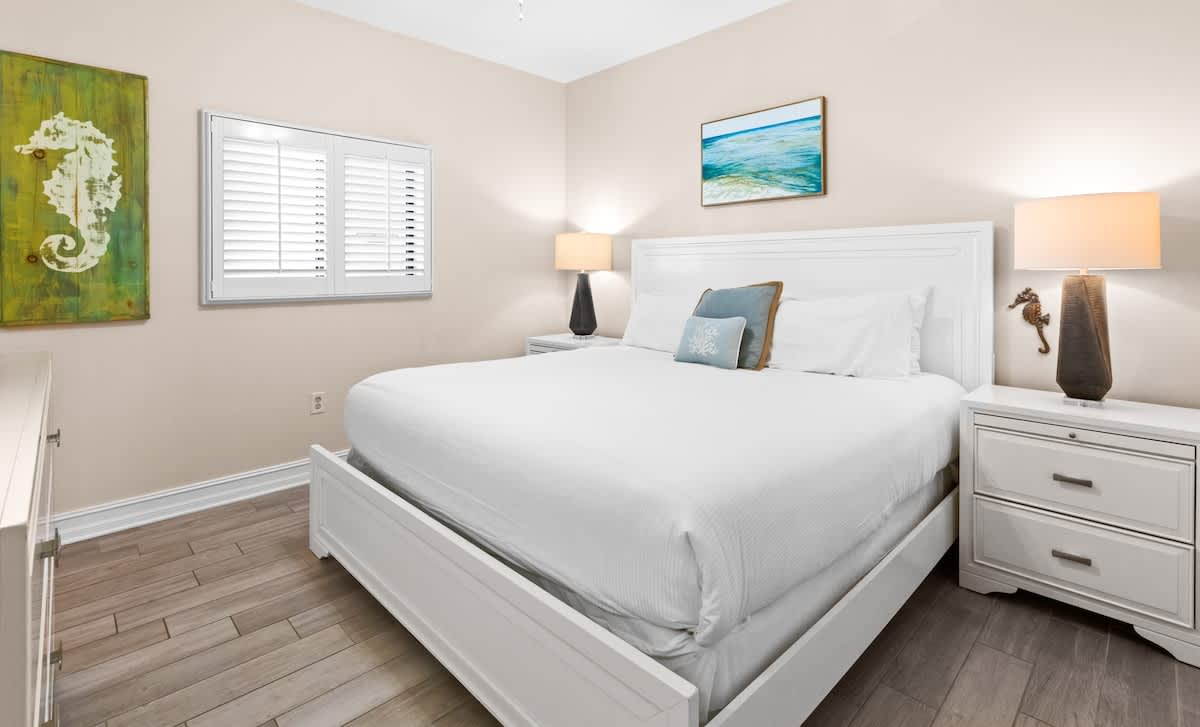 Huntington By the Sea 501 30