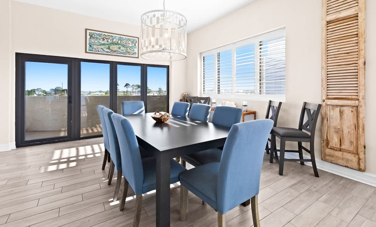 Huntington By the Sea 501 16