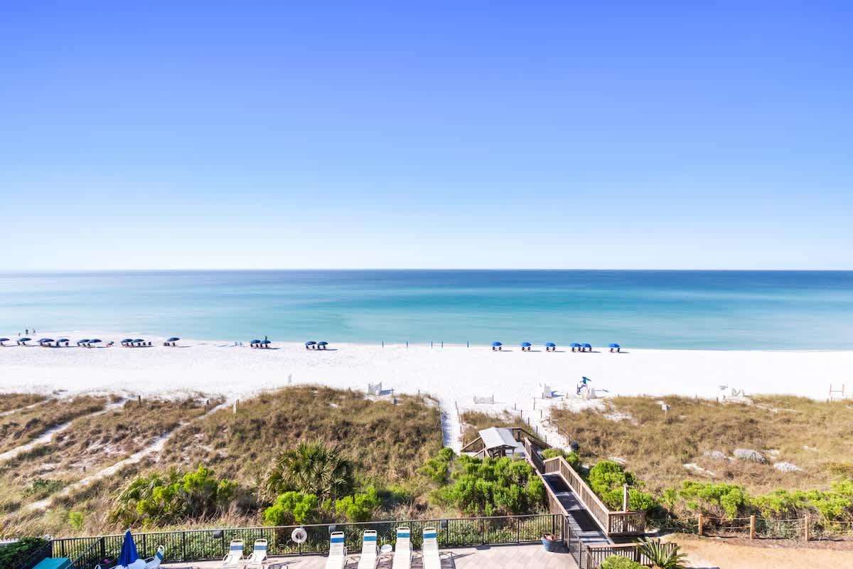 Huntington By the Sea 501 11