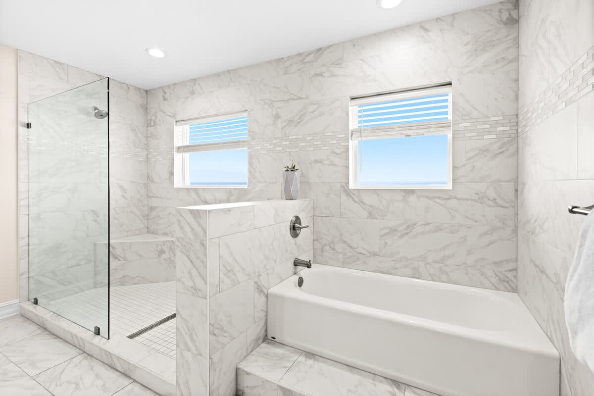 Huntington By the Sea 501 13