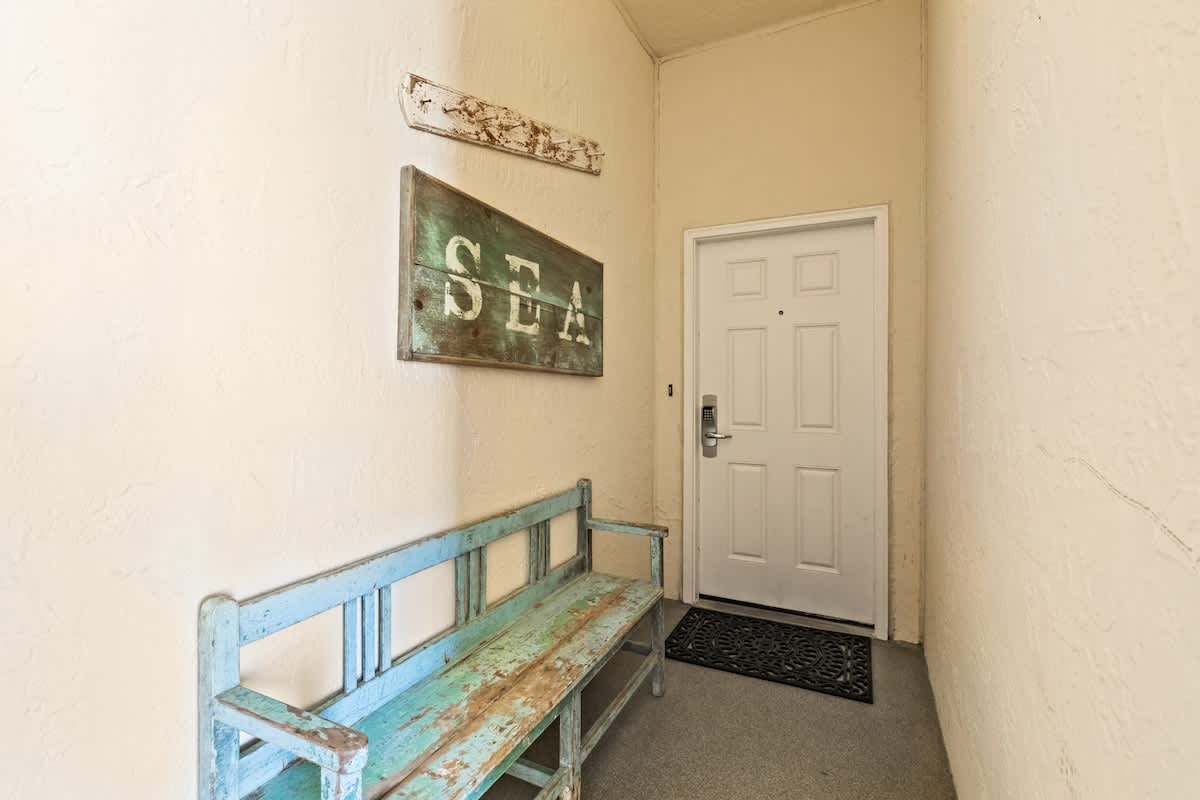 Huntington By the Sea 501 19