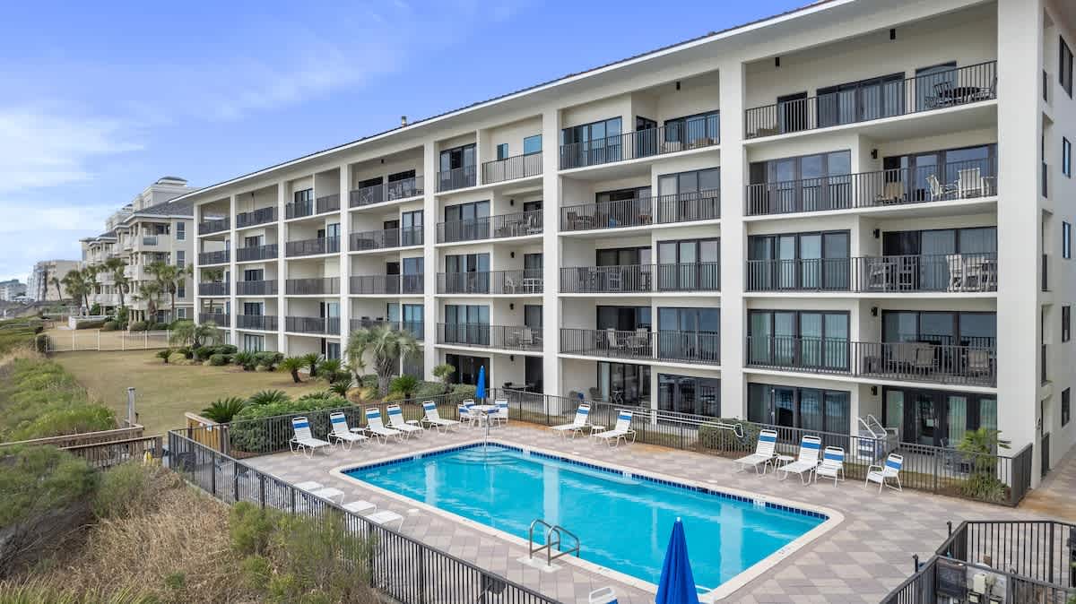 Huntington By the Sea 501 40