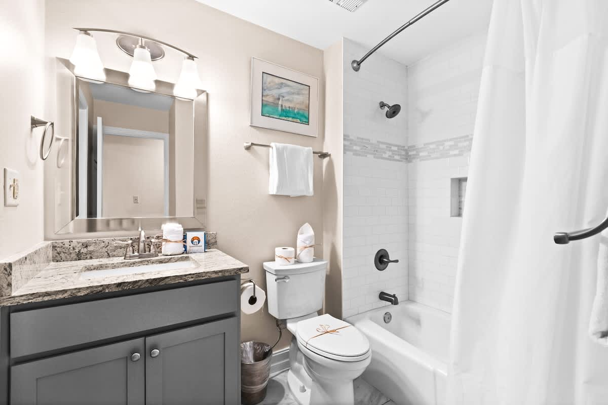 Huntington By the Sea 501 48