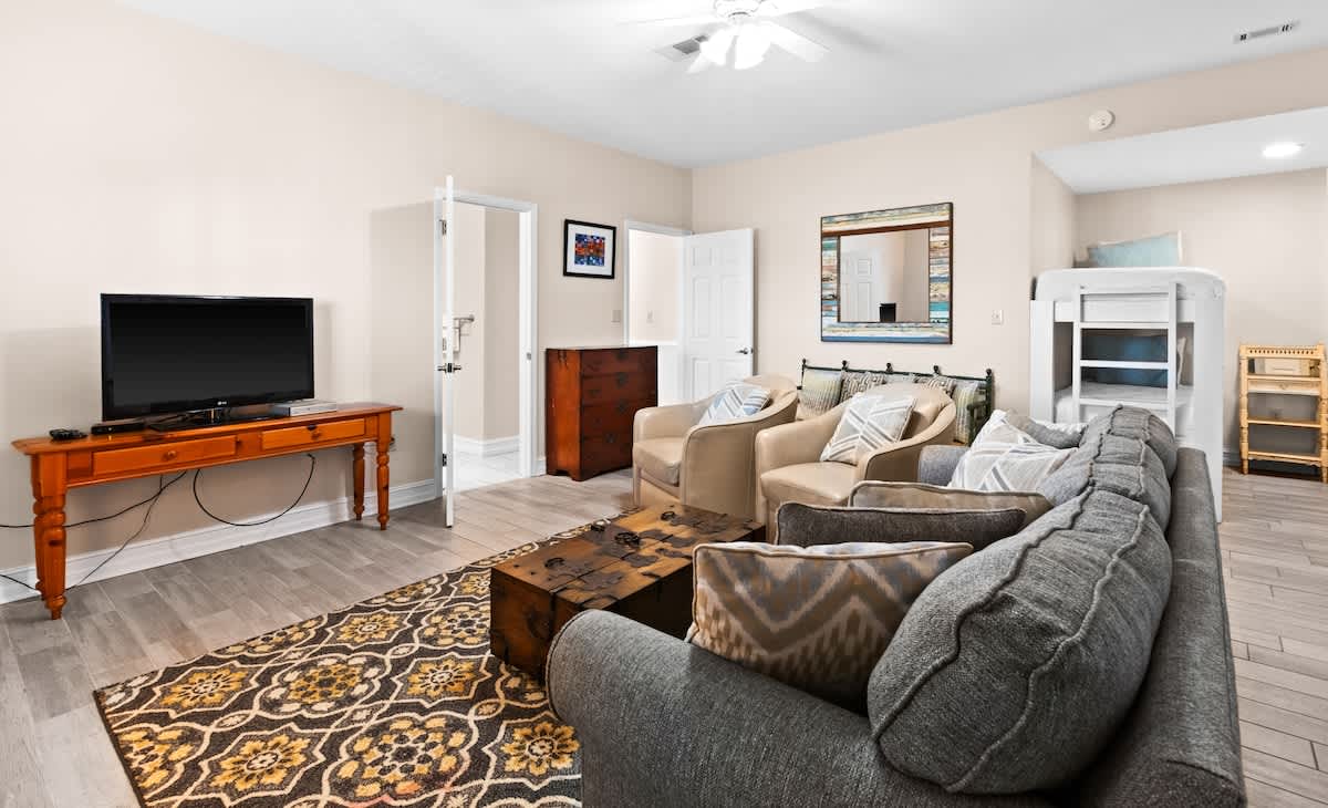 Huntington By the Sea 501 42