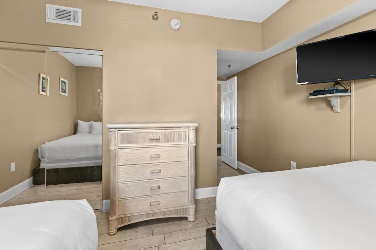 Jade East Towers 0520 26