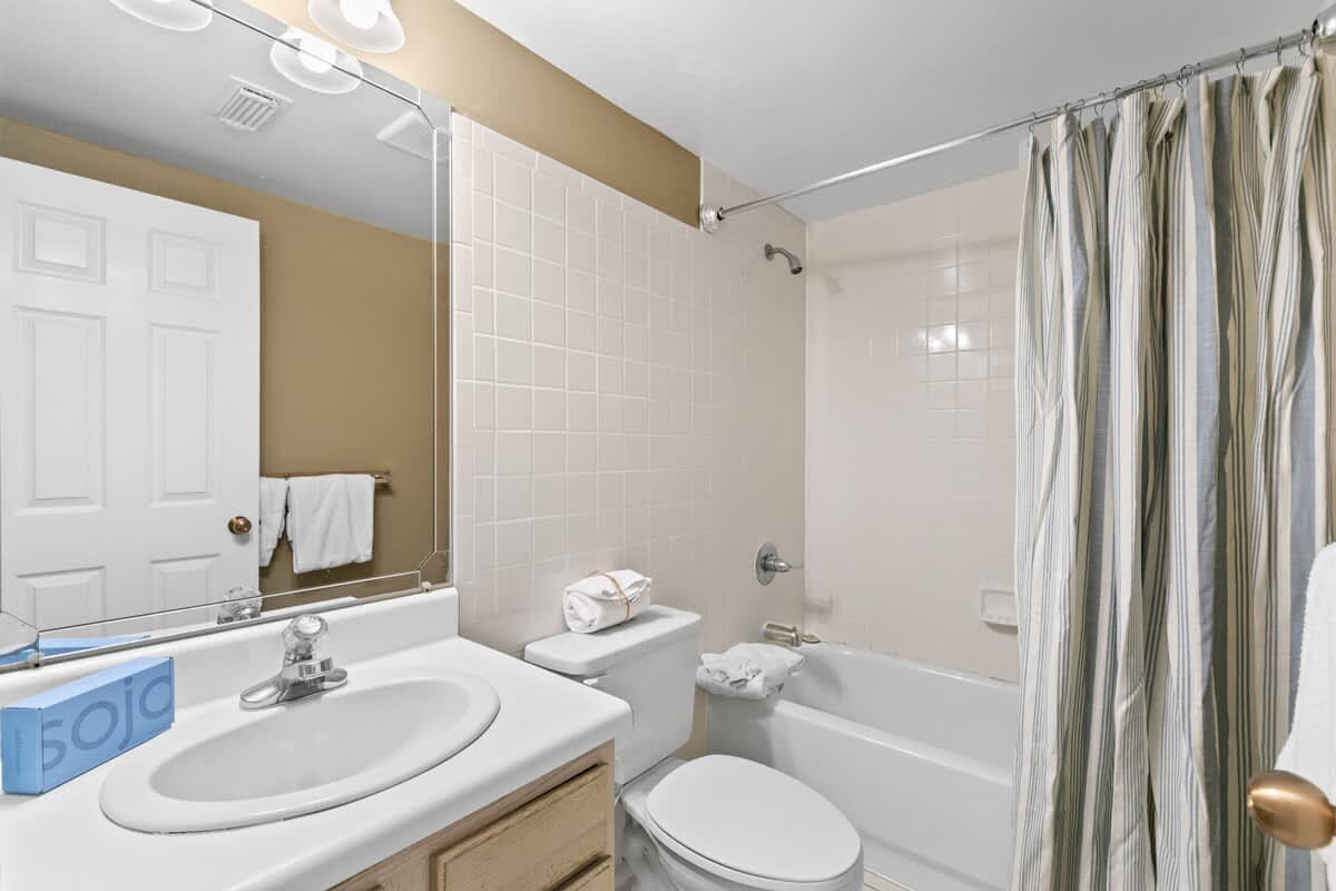 Jade East Towers 0520 24