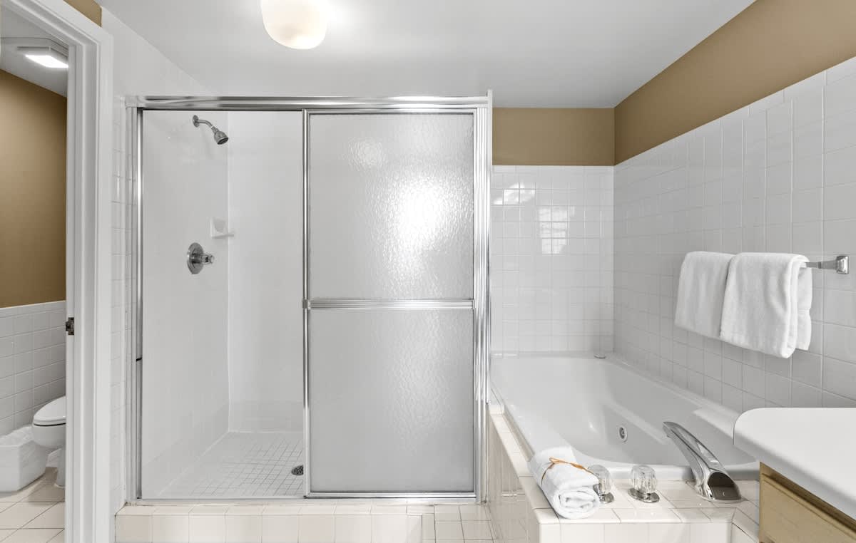 Jade East Towers 0520 20