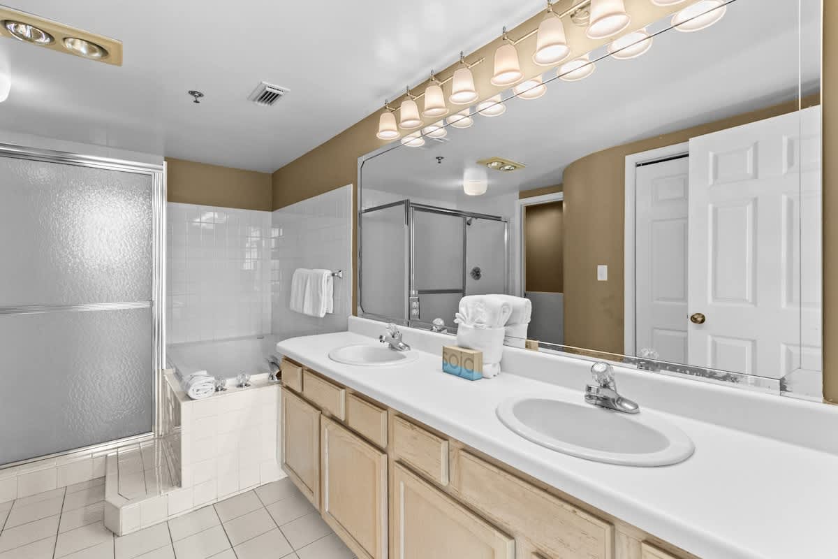 Jade East Towers 0520 19