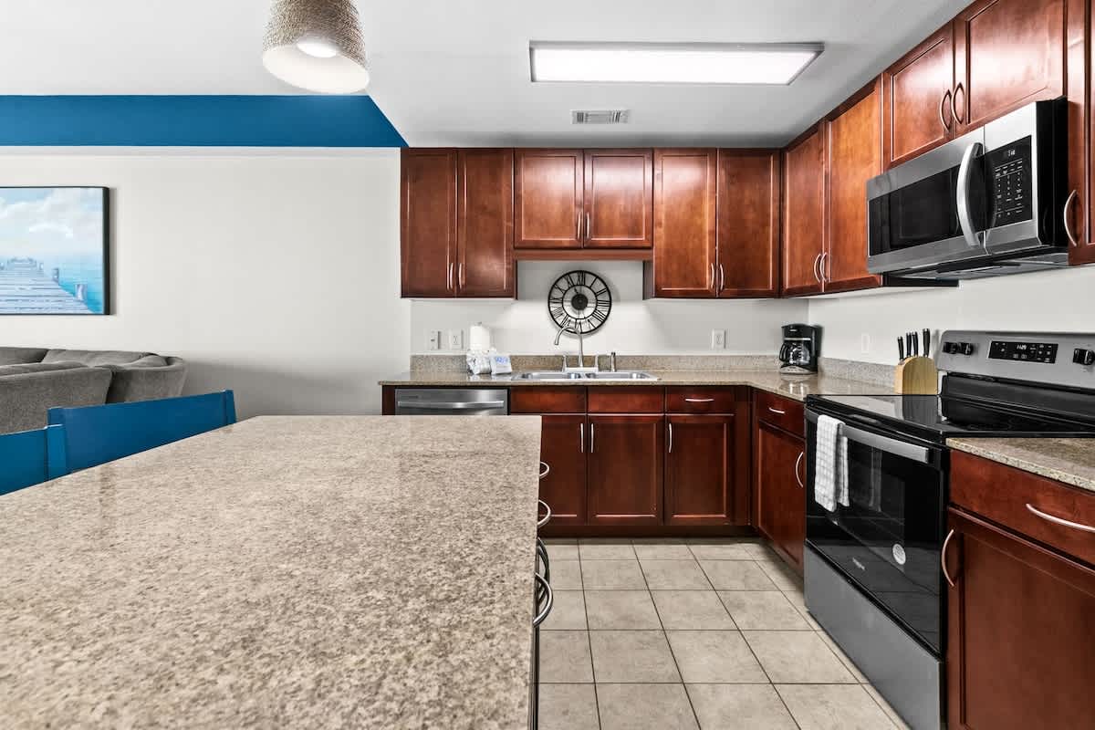 Laketown Wharf 1817 | Photo 9