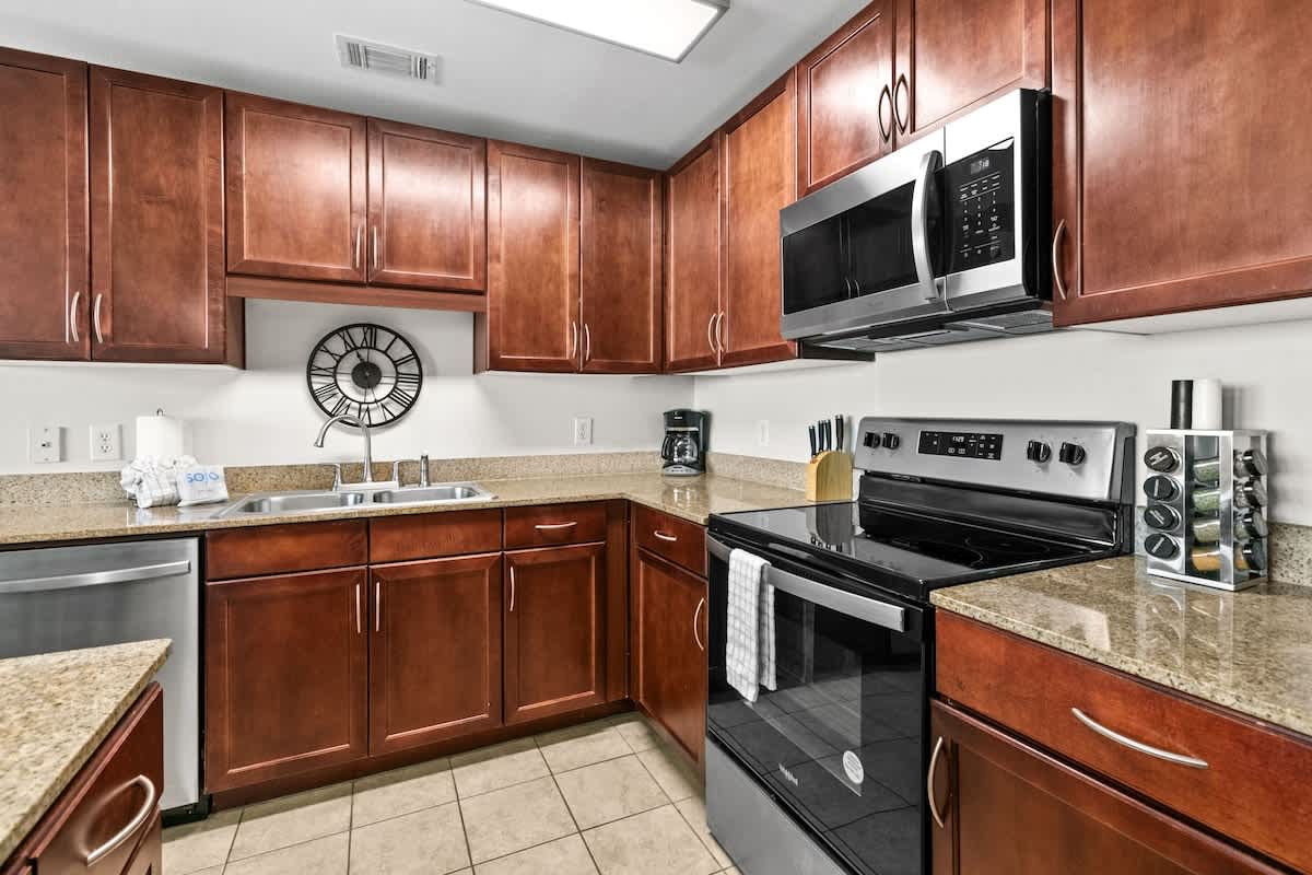 Laketown Wharf 1817 | Photo 10