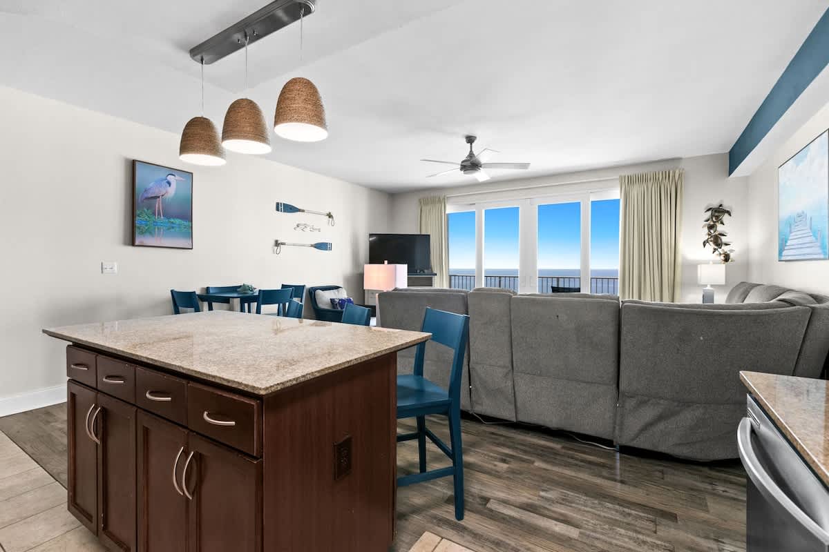 Laketown Wharf 1817 | Photo 6