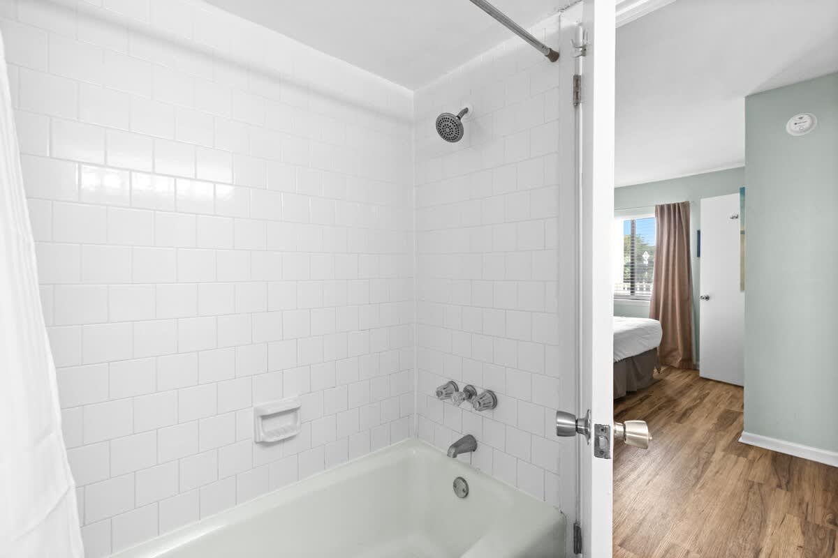 Latitude 29 Unit 19 18