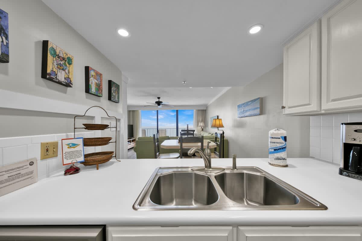 One Seagrove Place 1206 | Photo 11