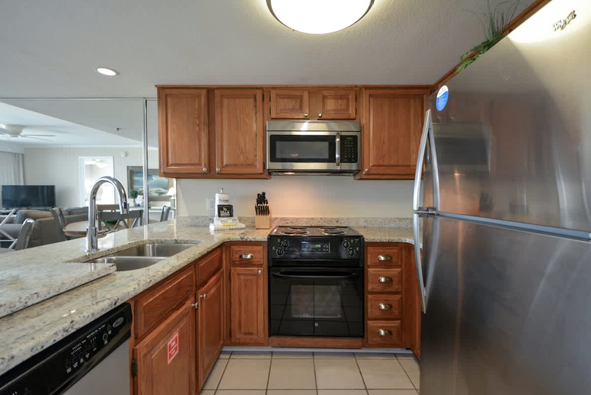 One Seagrove Place 1205 | Photo 13