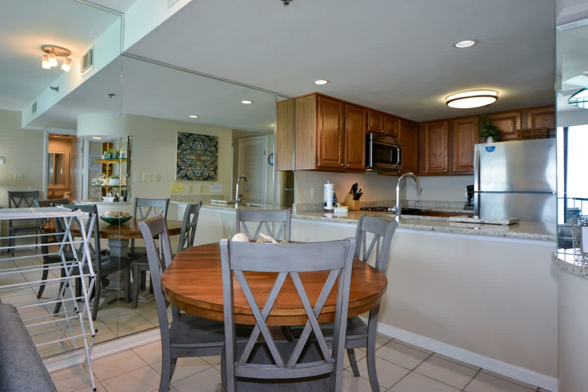 One Seagrove Place 1205 | Photo 9