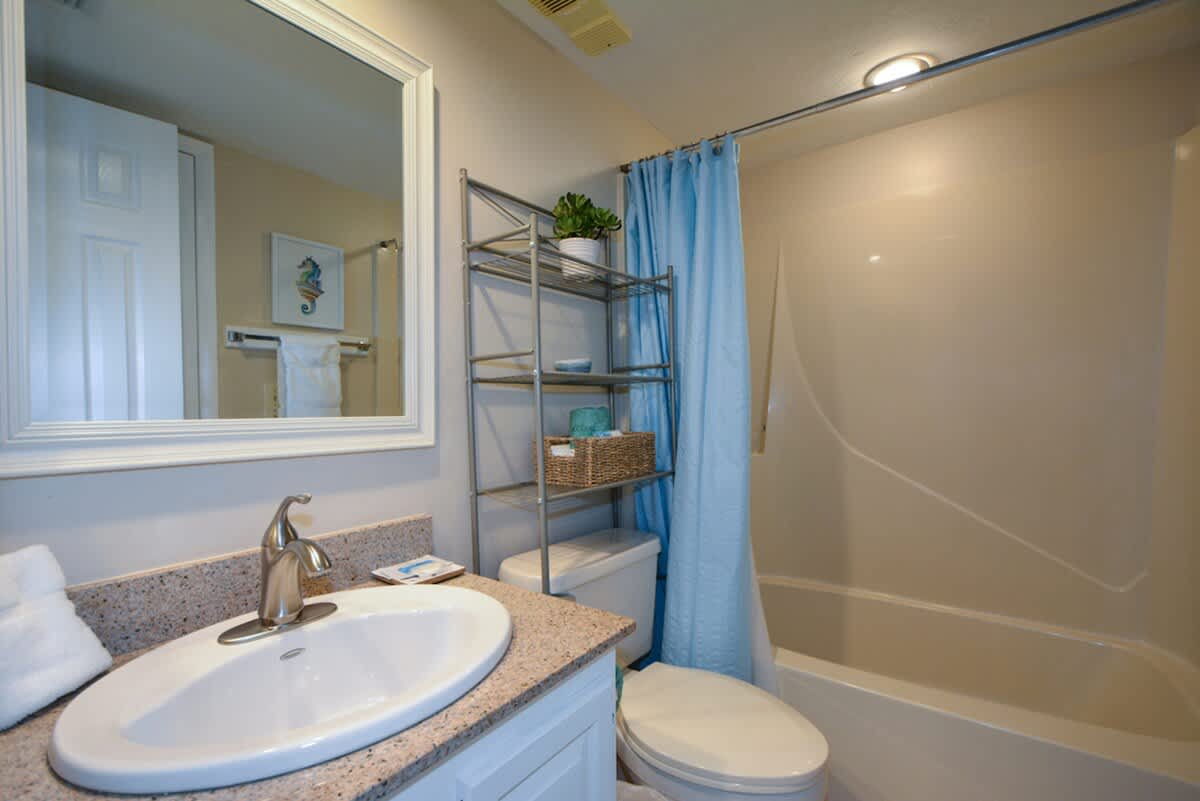 One Seagrove Place 1205 | Photo 24