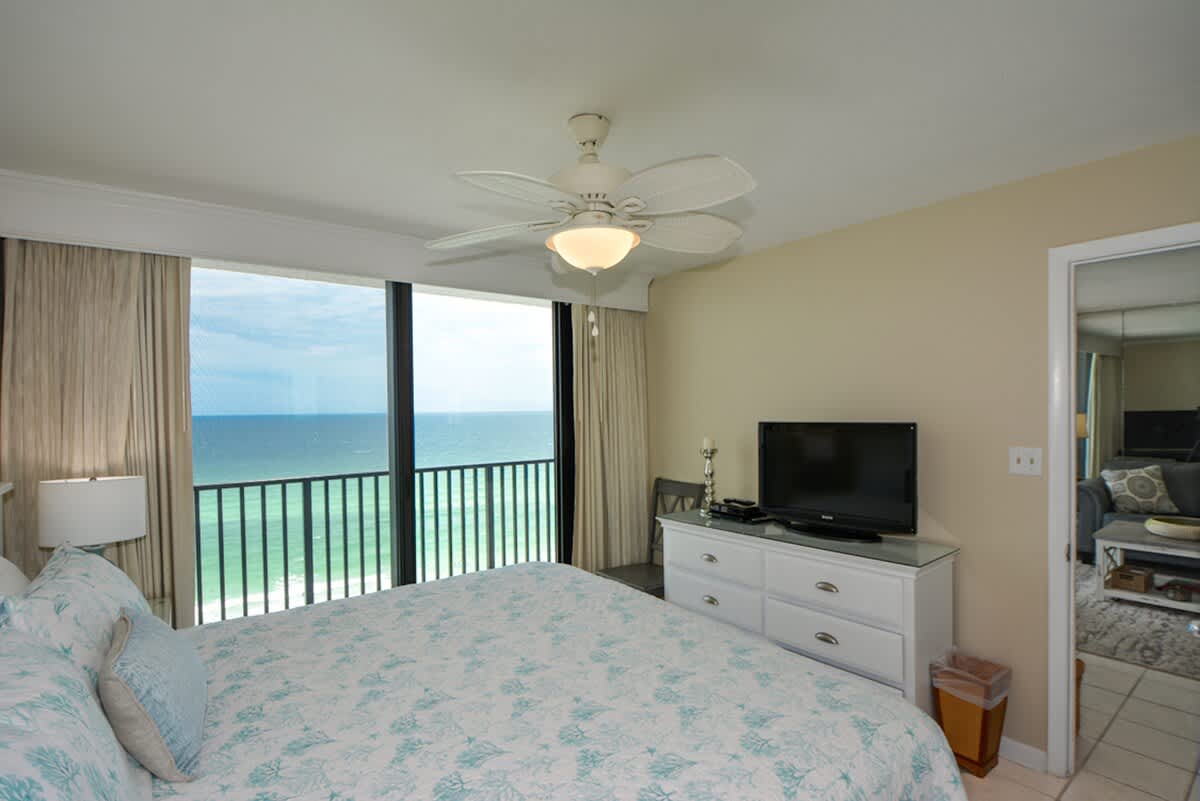 One Seagrove Place 1205 | Photo 21