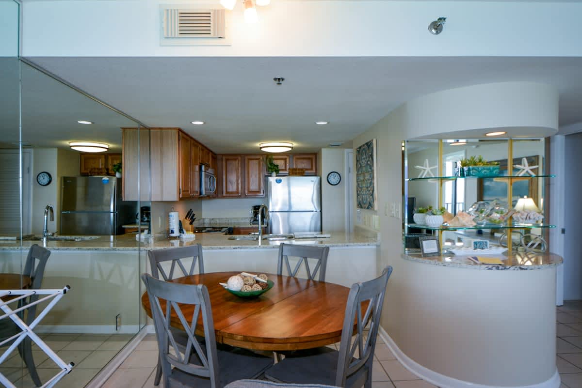 One Seagrove Place 1205 | Photo 10