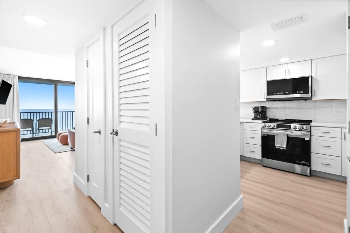 One Seagrove Place 1203 9