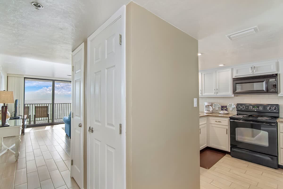 One Seagrove Place 1202 | Photo 18