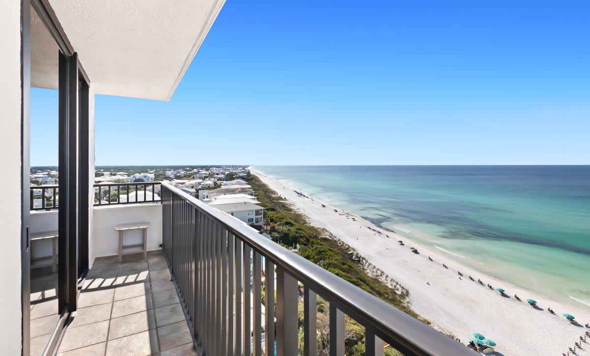 One Seagrove Place 1201 24