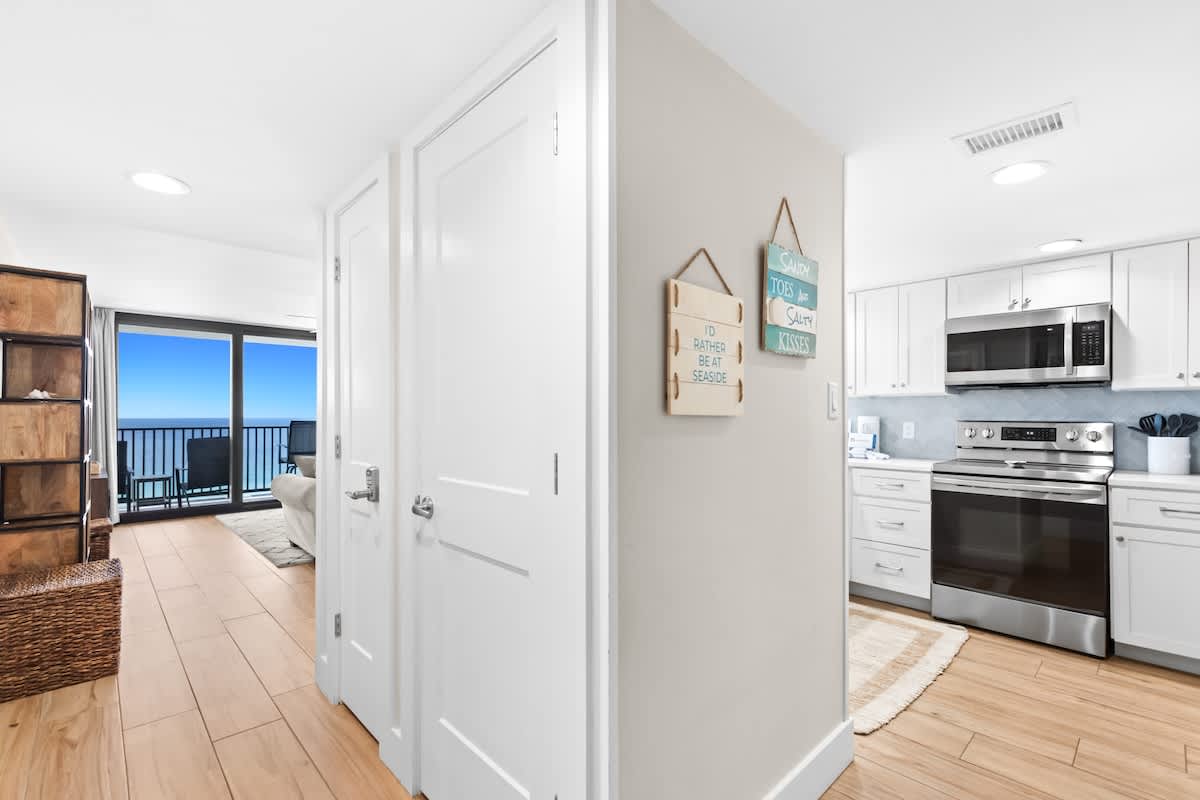 One Seagrove Place 1201 9