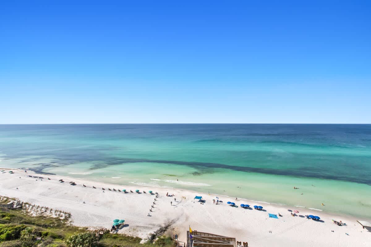 One Seagrove Place 1201 27