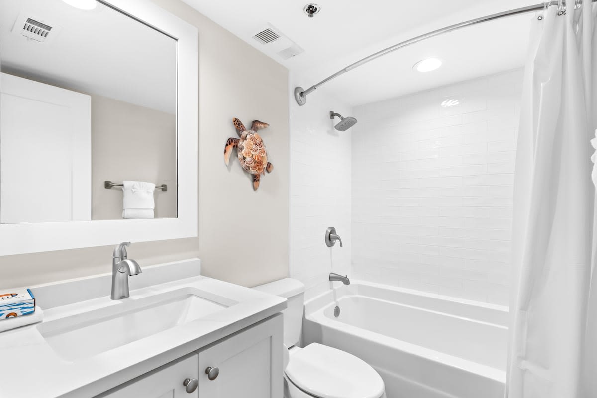 One Seagrove Place 1201 20