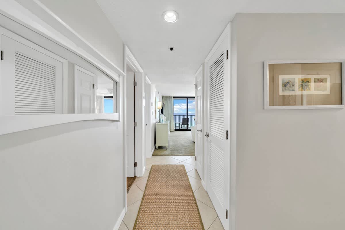 One Seagrove Place 1102 | Photo 14