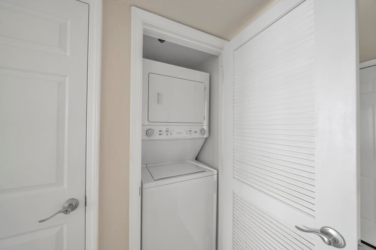 One Seagrove Place 1102 | Photo 25