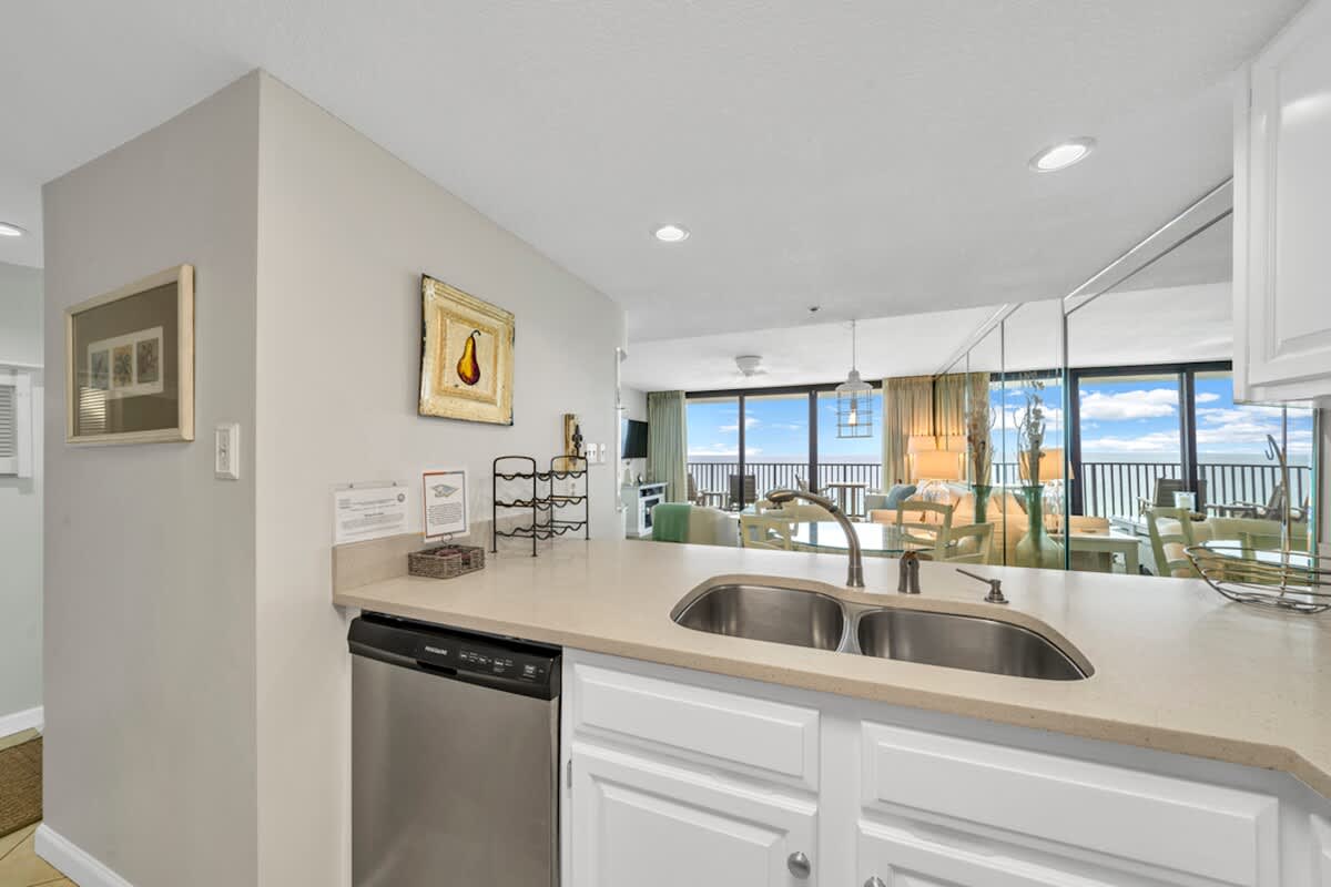 One Seagrove Place 1102 | Photo 11