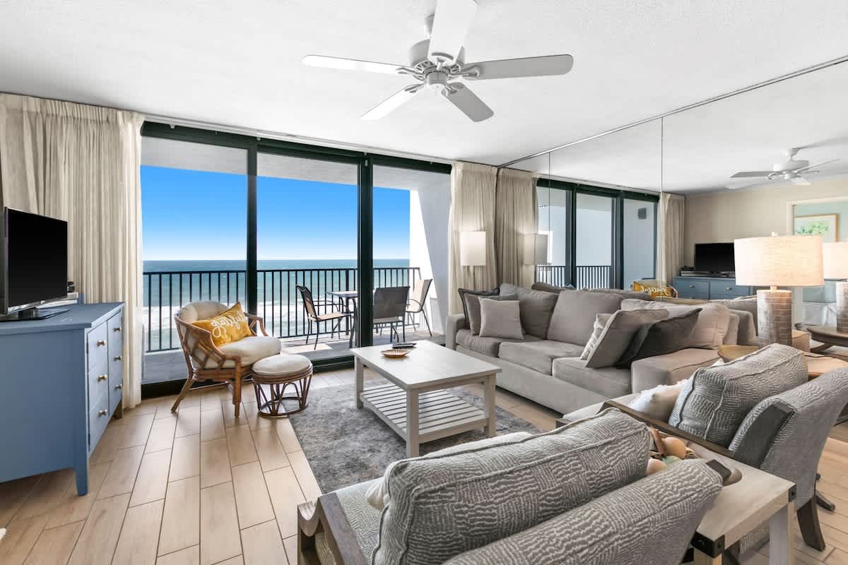 One Seagrove Place 1103