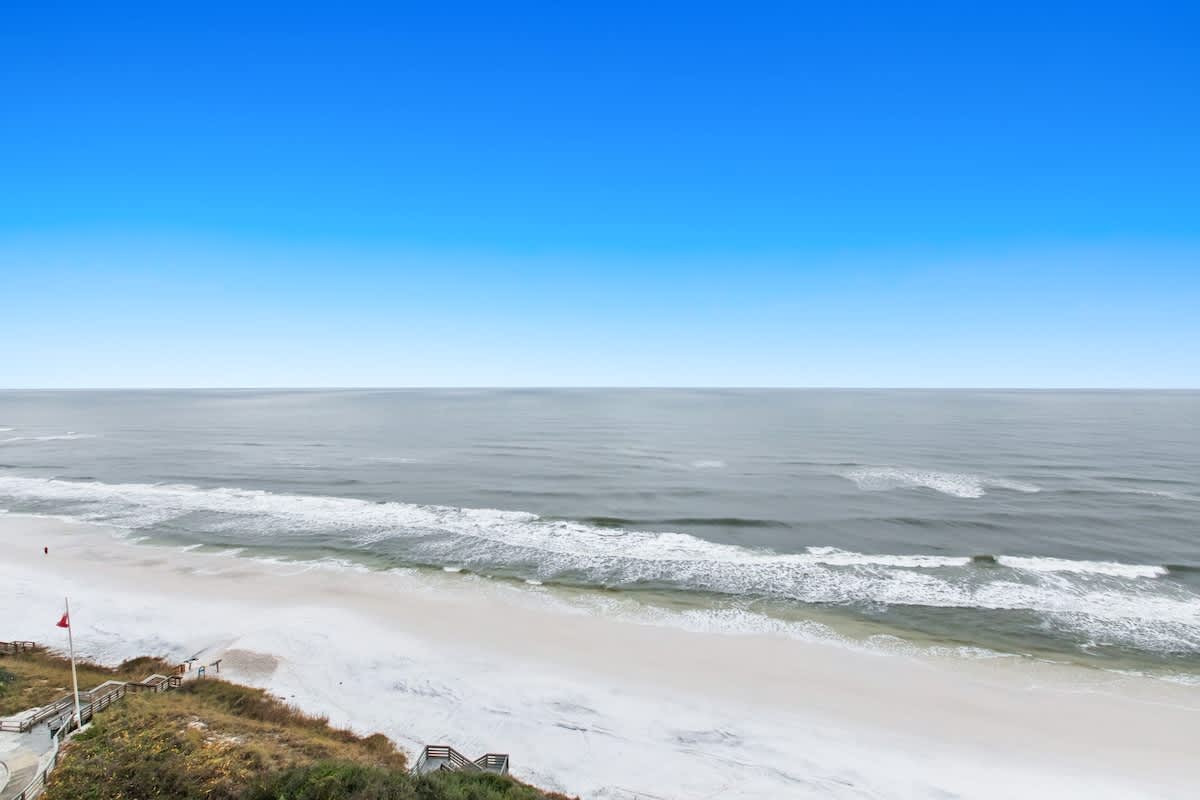 One Seagrove Place 1106 29