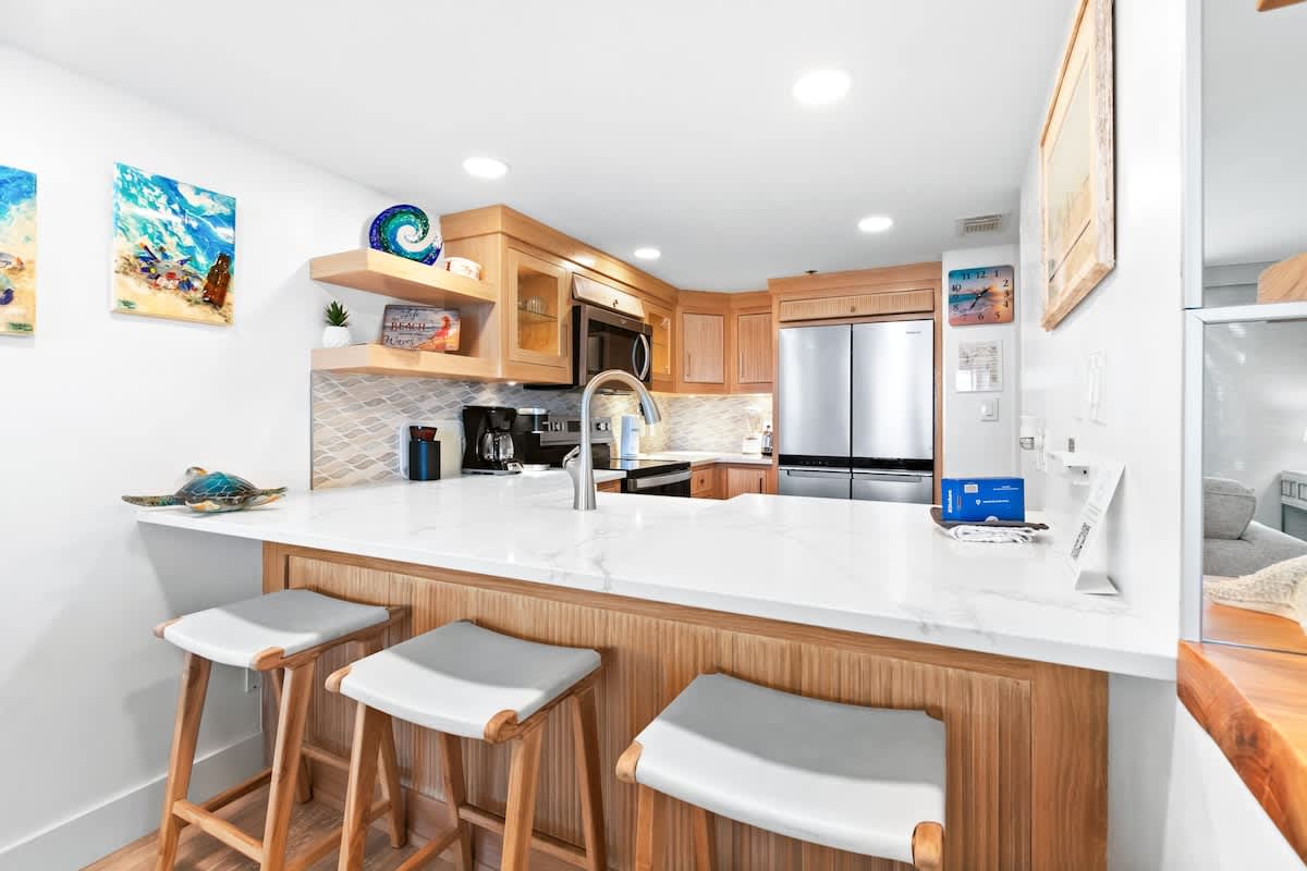 One Seagrove Place 1106 10