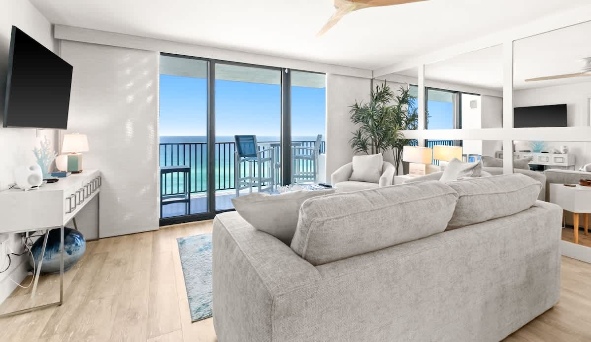 One Seagrove Place 1106 4