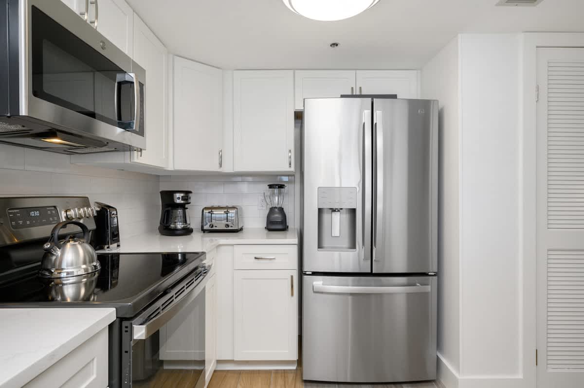 One Seagrove Place 1204 | Photo 12