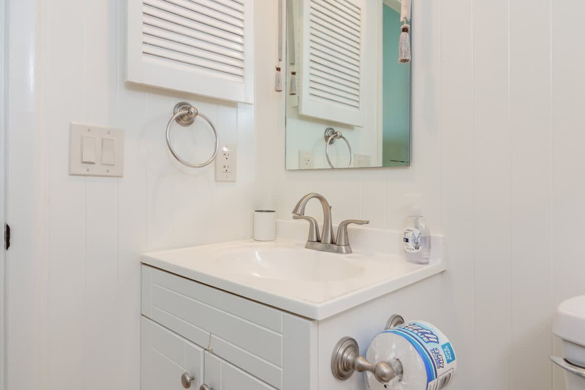 One Seagrove Place 0201 | Photo 21