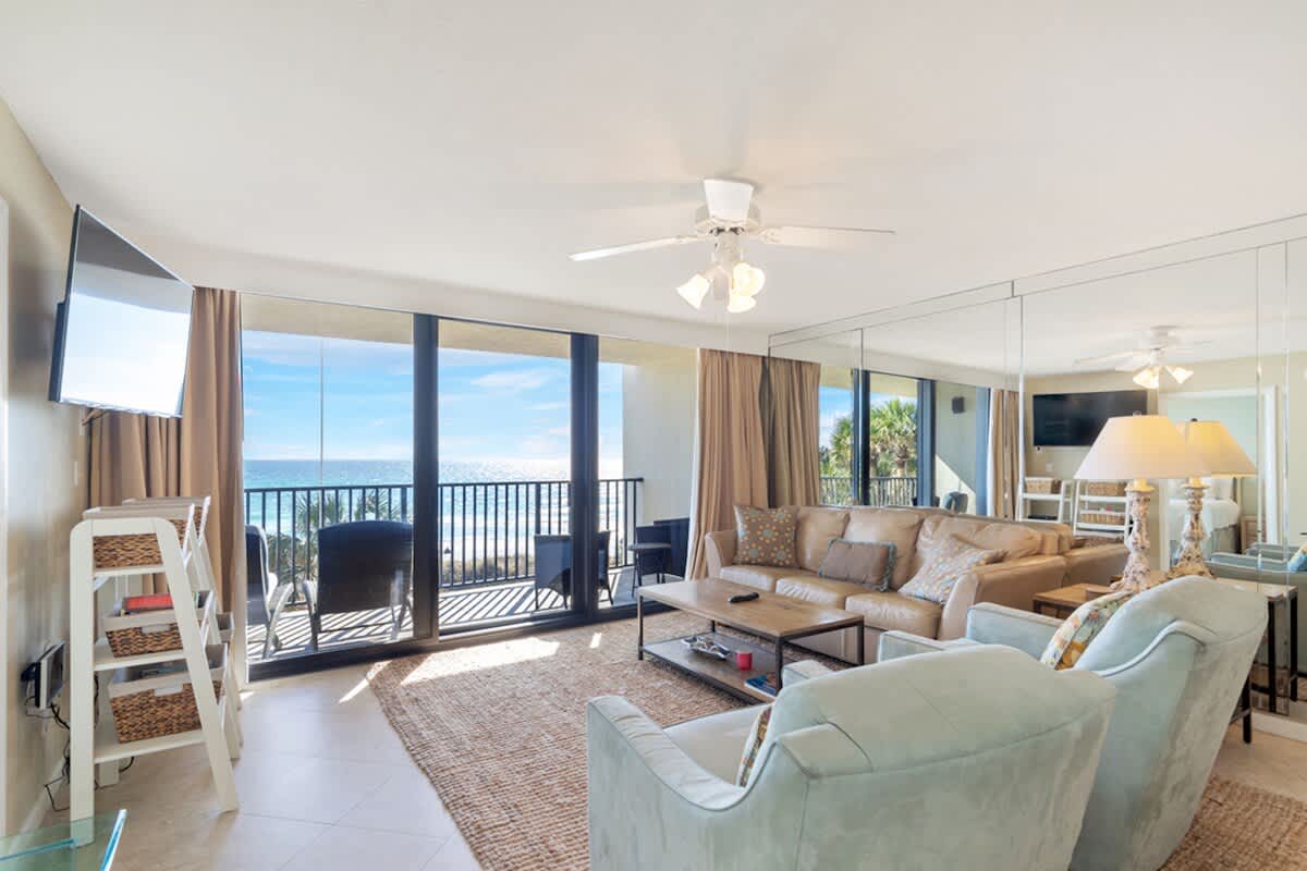 One Seagrove Place 0201 | Photo 3