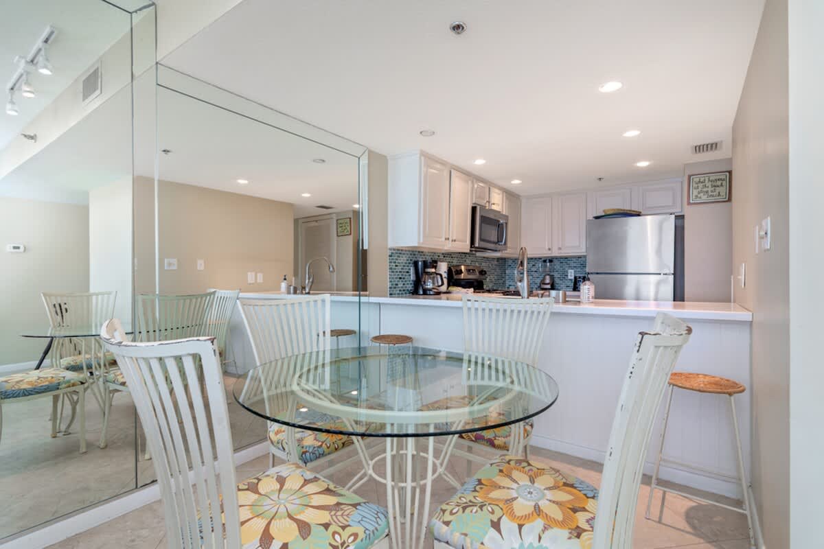 One Seagrove Place 0201 | Photo 7